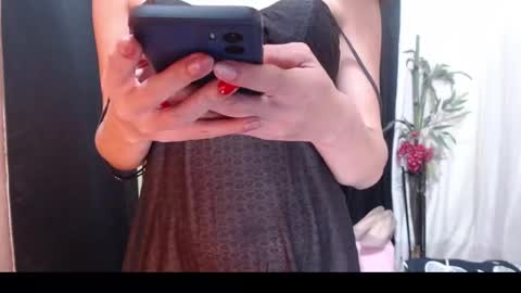 Snapshot of petitepinaycyrenets chatting on March 2026 05:51:02 AM TsDELICIOUSCum69 online show from March 2026 05:51:02 AM