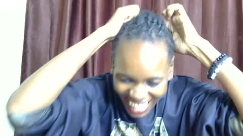petitevixenn online show from July 2026 12:23:01 PM