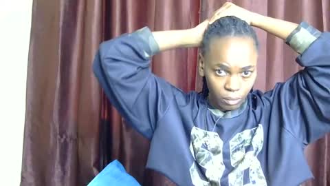 petitevixenn online show from July 2026 11:28:01 AM