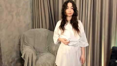 Snapshot of petracilley chatting on December 2024 02:10:02 PM Emma online show from December 2024 02:10:02 PM