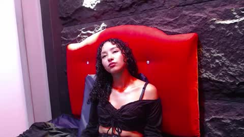 Moon  online show from November 2025 07:58:01 PM