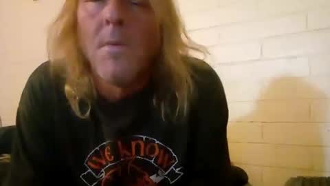 Snapshot of pevinu chatting on September 2025 01:55:02 AM Hugh Pervert online show from September 2025 01:55:02 AM