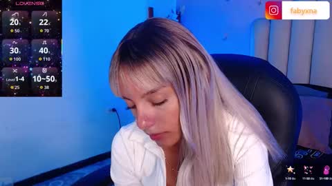 Peyton online show from October 2025 04:07:01 AM