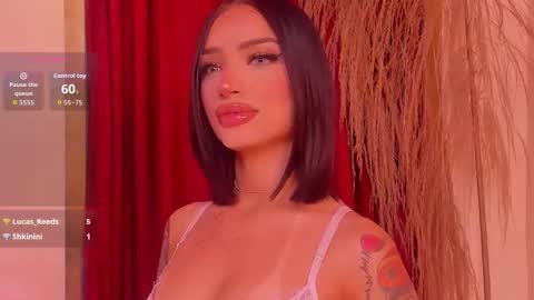 Snapshot of peytonreeds chatting on October 2025 02:34:01 AM Pet Rees online show from October 2025 02:34:01 AM