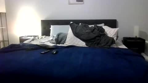 Snapshot of phatassblond chatting on December 2024 04:22:02 AM PhatAssBlond online show from December 2024 04:22:02 AM