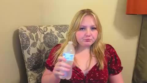 PhatAssBlond online show from April 2026 02:21:02 AM