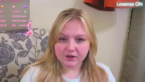 Snapshot of phatassblond chatting on April 2026 10:11:02 PM PhatAssBlond online show from April 2026 10:11:02 PM