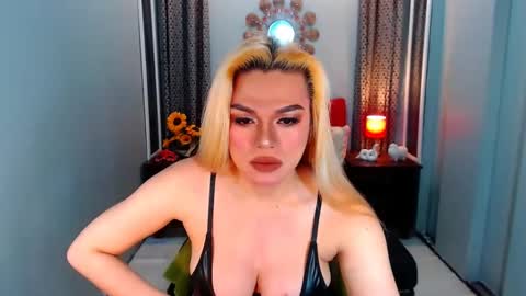 Snapshot of phenominalduodiva chatting on January 2025 09:07:01 PM cervena online show from January 2025 09:07:01 PM