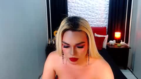 Snapshot of phenominalduodiva chatting on September 2025 04:23:02 PM cervena online show from September 2025 04:23:02 PM