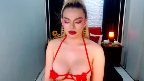 Snapshot of phenominalduodiva chatting on October 2025 05:41:02 PM cervena online show from October 2025 05:41:02 PM