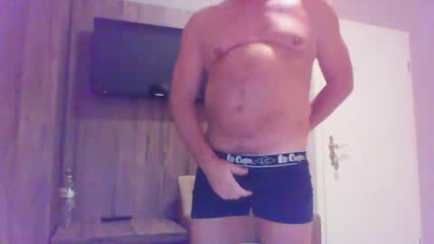 Phil online show from November 2025 05:06:01 AM