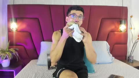 Milo online show from May 2026 11:39:01 AM