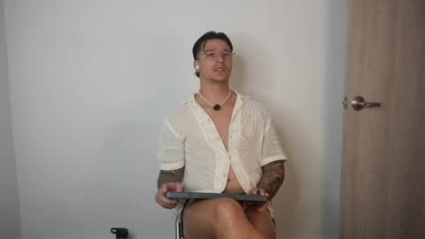 Snapshot of philip_dalton chatting on March 2026 04:45:02 PM Philip Dalton online show from March 2026 04:45:02 PM