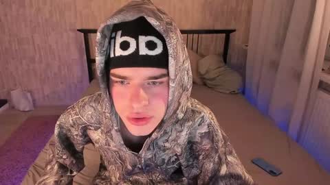Snapshot of philipp_blonde chatting on January 2025 02:47:01 AM philipp_blonde online show from January 2025 02:47:01 AM