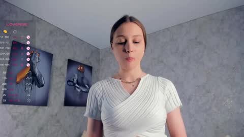 Bella online show from March 2025 11:17:01 AM