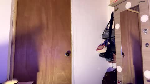 PHILLIP online show from October 2025 12:09:01 PM