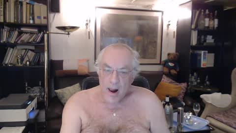 Philippe online show from January 2025 08:47:01 PM