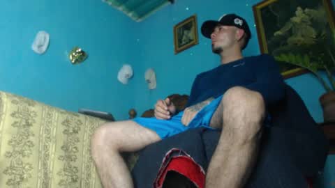 Snapshot of phlilloyhighclouds chatting on January 2025 02:58:02 AM phlilloyhighclouds online show from January 2025 02:58:02 AM