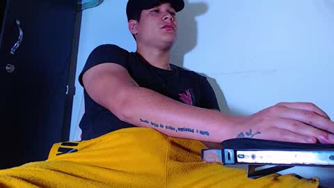 AdnierGnz online show from April 2026 12:52:02 PM