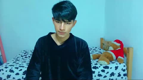 phuwin online show from June 2026 05:42:02 AM