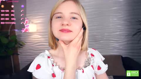 Snapshot of phyllisearney chatting on November 2025 04:15:01 AM Hann G. Jones online show from November 2025 04:15:01 AM