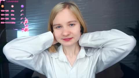 Snapshot of phyllisearney chatting on December 2025 04:06:02 AM Hann G. Jones online show from December 2025 04:06:02 AM