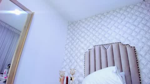 Snapshot of pia_johnson_ chatting on January 2025 02:52:01 PM online show from January 2025 02:52:01 PM