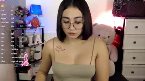 Pia online show from February 2025 08:18:02 AM