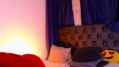 Snapshot of piafisher_2 chatting on June 2026 05:12:01 AM Piafisher 2 online show from June 2026 05:12:01 AM