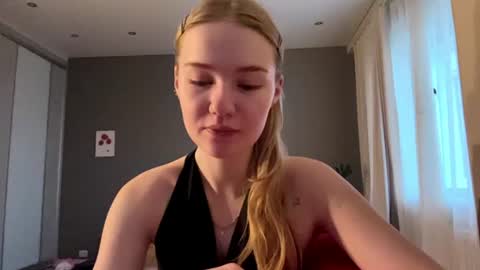 Kristie online show from June 2026 06:41:01 PM