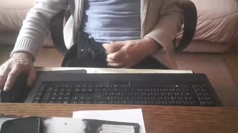Snapshot of piavola chatting on May 2026 11:17:02 AM piavola online show from May 2026 11:17:02 AM