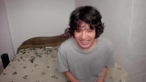 Snapshot of picaszomilos350 chatting on November 2025 12:09:02 PM picaszomilos350 online show from November 2025 12:09:02 PM