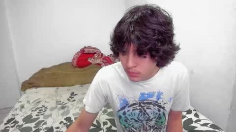 Snapshot of picaszomilos350 chatting on November 2025 11:21:01 AM picaszomilos350 online show from November 2025 11:21:01 AM