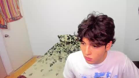 picaszomilos350 online show from March 2026 05:14:02 AM