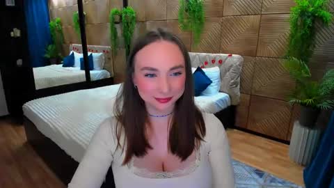 Emelie online show from February 2026 04:16:01 PM