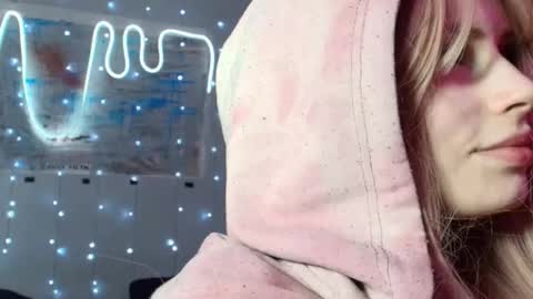 Piera online show from October 2025 06:27:02 PM