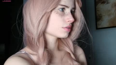 Piera online show from November 2025 07:18:01 PM