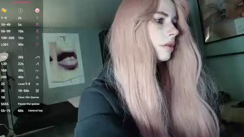 Piera online show from June 2026 07:15:01 PM