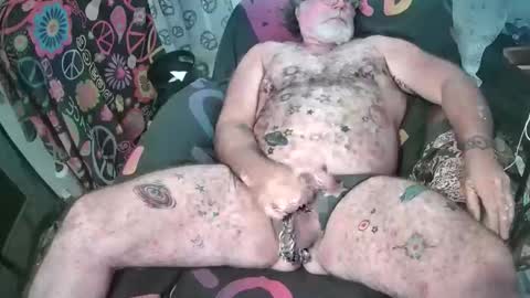 Snapshot of piercecox13 chatting on April 2026 09:32:02 AM piercecox13 online show from April 2026 09:32:02 AM