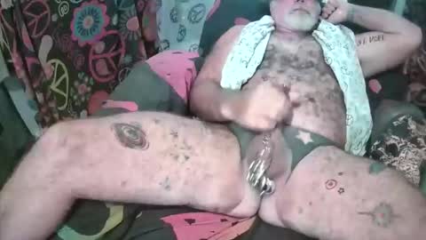 Snapshot of piercecox13 chatting on April 2026 08:28:02 AM piercecox13 online show from April 2026 08:28:02 AM