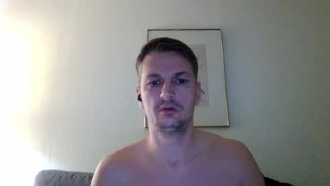 Snapshot of piercingsxxx chatting on February 2025 08:58:01 PM piercingsxxx online show from February 2025 08:58:01 PM