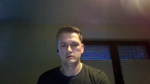 Snapshot of piercingsxxx chatting on March 2025 04:33:02 PM piercingsxxx online show from March 2025 04:33:02 PM