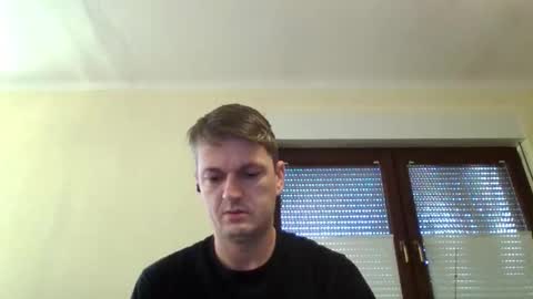 Snapshot of piercingsxxx chatting on December 2025 08:32:02 AM piercingsxxx online show from December 2025 08:32:02 AM