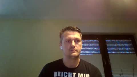 Snapshot of piercingsxxx chatting on March 2026 07:03:02 AM piercingsxxx online show from March 2026 07:03:02 AM