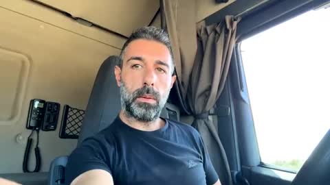 pierotu online show from October 2025 10:22:02 AM