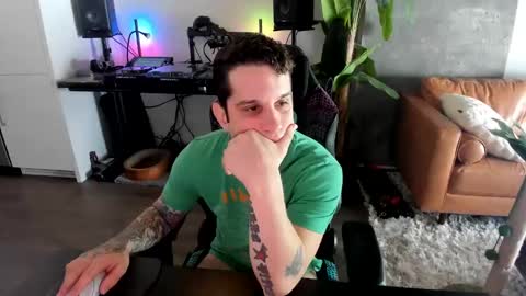 Snapshot of pierrefitch chatting on March 2025 07:15:02 PM Pierre Fitch online show from March 2025 07:15:02 PM