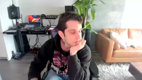 Snapshot of pierrefitch chatting on March 2025 09:36:02 PM Pierre Fitch online show from March 2025 09:36:02 PM