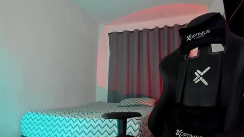 Pierre online show from December 2025 10:15:01 PM