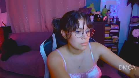 Snapshot of piixiie_d_oll chatting on April 2026 02:58:01 AM Andrea G online show from April 2026 02:58:01 AM