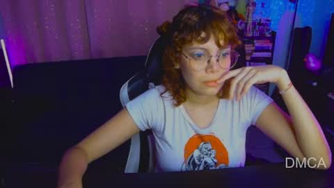 Snapshot of piixiie_d_oll chatting on July 2026 02:47:01 AM Andrea G online show from July 2026 02:47:01 AM